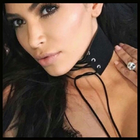 NWOT Sexy Kim Choker. - Picture 2 of 4